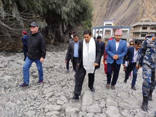 मुस्ताङ पुगेर गृहमन्त्रीले भने— कागबेनी बस्ती व्यवस्थित र उन्नत ढंगले पुननिर्माण गर्छौ